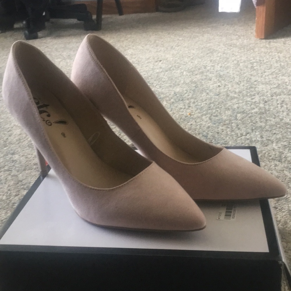 light pink heels size 9 - Picture 4 of 4